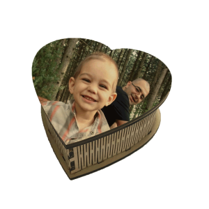 Дървена кутия сърце